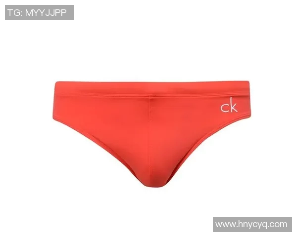 夏季潮流必备 男士泳装选购指南 让你轻松应对海滩与泳池挑战